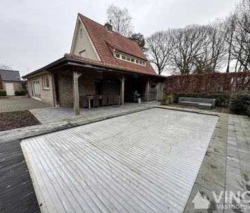 Prachtig huis omgeven door weilanden met zwembad en grote tuin - Photo 4