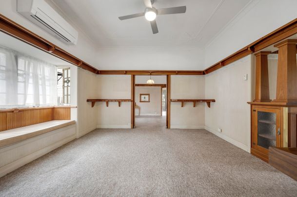 Charming Original Queenslander in the Heart of Ashgrove - Photo 1