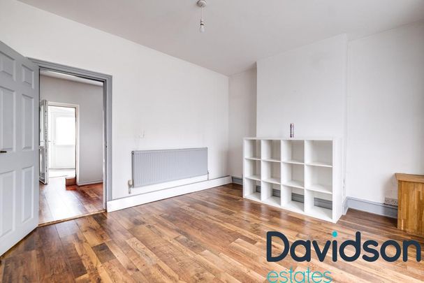 2 bedroom end of terrace house to rent - Photo 1