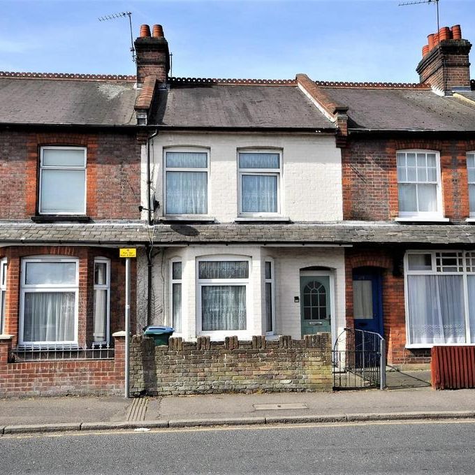 3 bedroom terraced house to rent - Photo 1