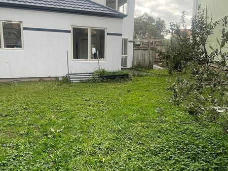 Modern 3-Bedroom Home for Rent in New Lynn – $750 - Photo 3