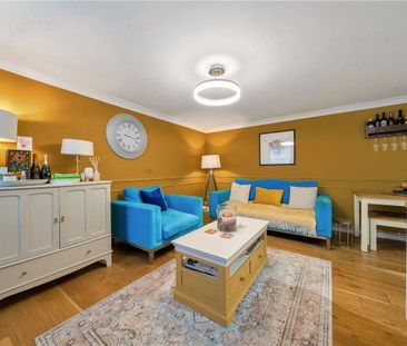 A superb garden apartment situated on Daniel Street just across fro... - Photo 3