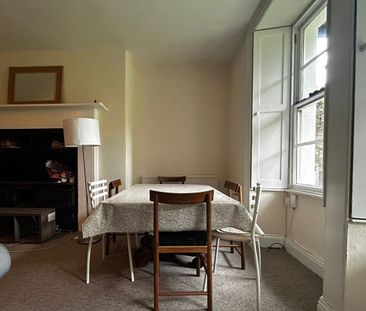 3 Bed Flat, Pembroke Road, BS8 - Photo 3