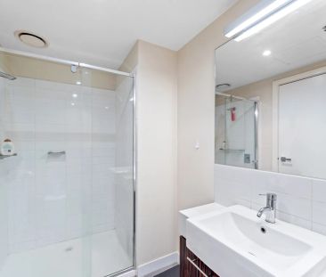 Stylish Fully Furnished 1-Bedroom Apartment - Photo 6