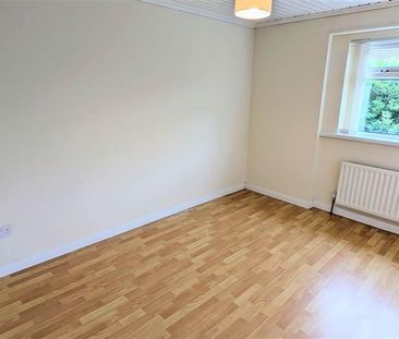 23 Ballygowan Gardens, Bangor, BT19 1QG - Photo 3