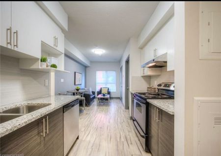 For Lease - 258B Sunview Street Unit# 2515, Waterloo, Ontario - Photo 3