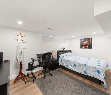 For Lease - 6 Corbett Crescent, Aurora, Ontario - Photo 2