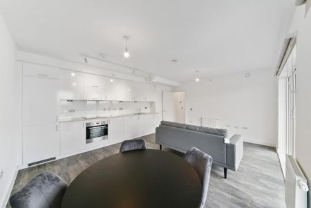 3 bedroom apartment to rent - Photo 2