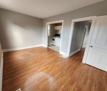 421 Bronson Avenue - 2 - Photo 3