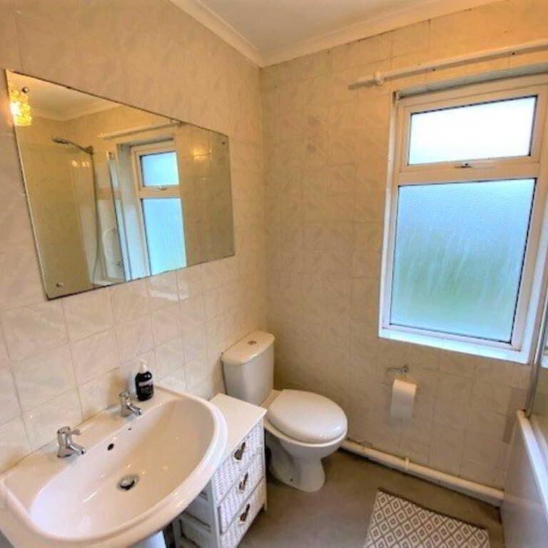 13b Fairway Gardens, Braniel, Belfast, BT5 7PS - Photo 1