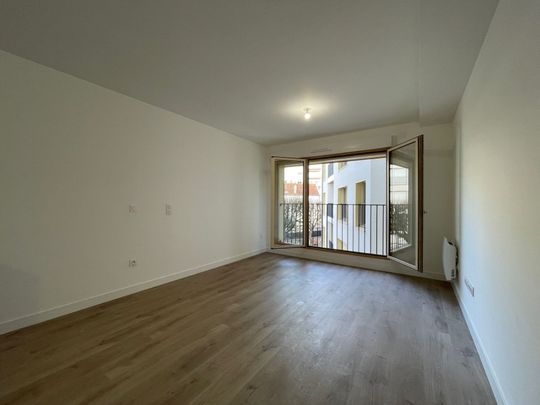 Location Appartement Rosny-sous-Bois 93110 - Photo 1