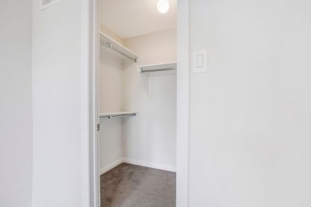 For Lease - 1013 Parabolica Way, Kanata, Ontario - Photo 5