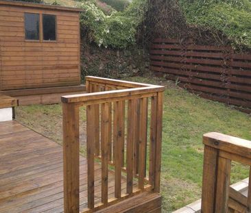 4 bedroom semi-detached house to rent - Photo 3