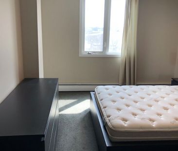 2 Bedroom Condo Downtown - Photo 5