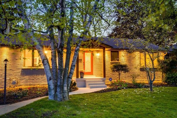 For Lease - 730 Drury Lane, Burlington, Ontario - Photo 1