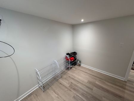 For Lease - 130 Duncanwood Drive Unit# 2, Toronto, Ontario - Photo 2