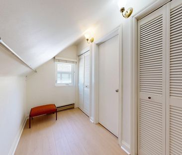 For Lease - 31 Burnhamthorpe Park Boulevard, Toronto, Ontario - Photo 2