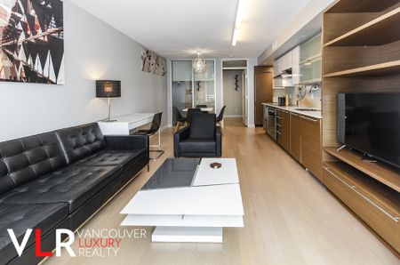 Condo in Vancouver West Side, BC - Photo 2