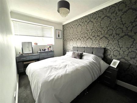 2 bedroom maisonette to rent - Photo 4