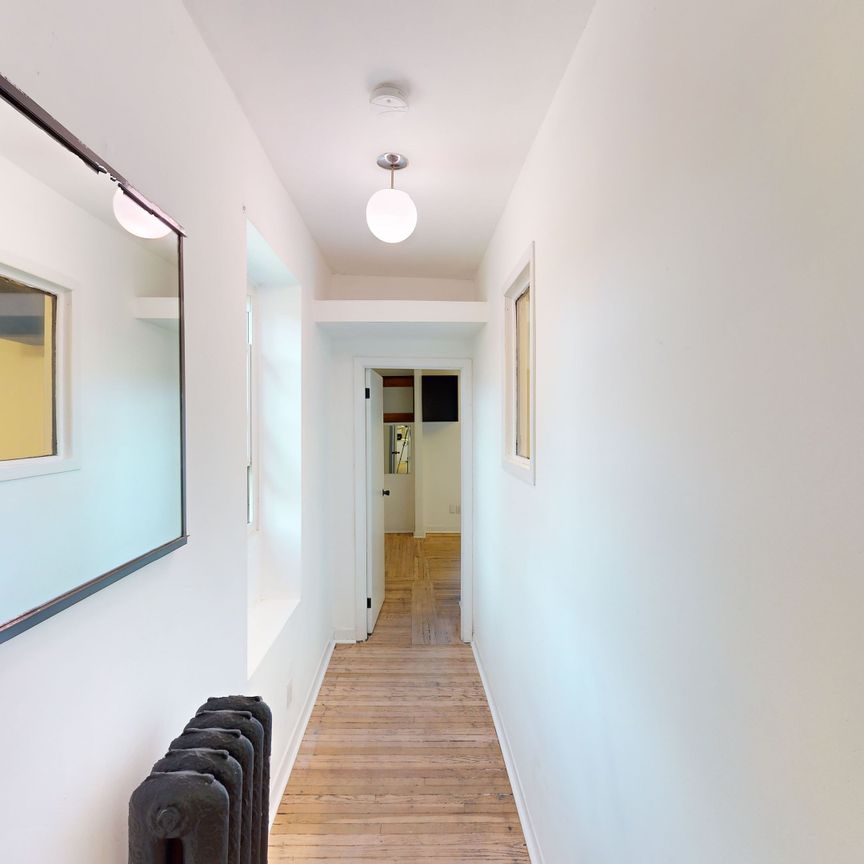 For Lease - 642 Dovercourt Road Unit# Apt 2, Toronto, Ontario - Photo 1