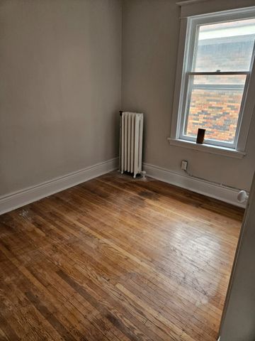 For Lease - 985 Main Street Unit# 6, Hamilton, Ontario - Photo 4