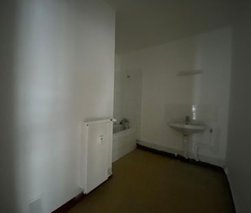 Location Appartement 4 pièces 72m² VALENCE 26000 - Photo 3