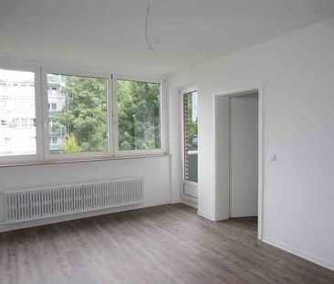 Gut aufgeteilte 2-Zimmer-Wonung mit Balkon in grüner Lage! - Foto 1