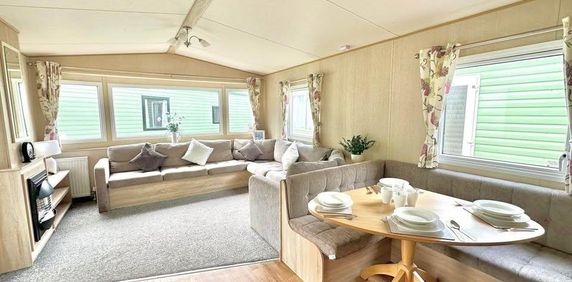 2 bed Mobile Home in Warren Road Dawlish Warren, Dawlish, EX7 0PF - Photo 2