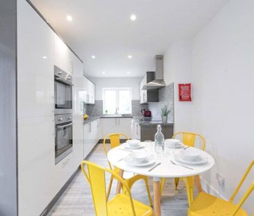 7 bedroom property to rent - Photo 4