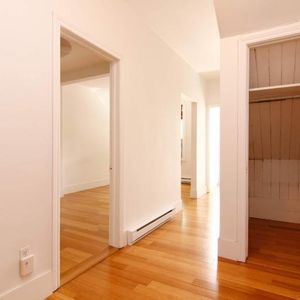 MAGNIFIQUE 4 1/2 RÉNOVÉ À VERDUN, EXCELLENT EMPLACEMENT, MÉTRO. - Photo 2