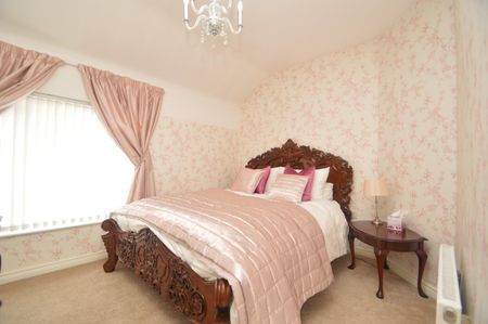 19 Florenceville Drive, Belfast, BT7 3GY - Photo 4