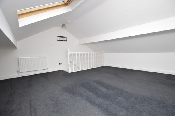 3 Bedroom Terraced House - Photo 1