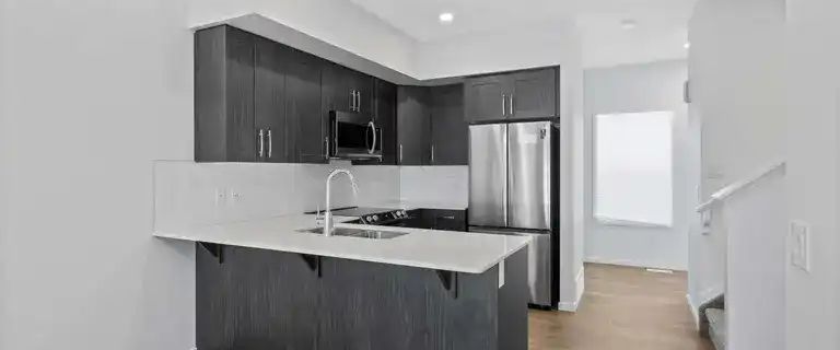 3 Bedroom Townhouse in Orchards!! | 762 Orchards Boulevard Southwest, Edmonton - Photo 1