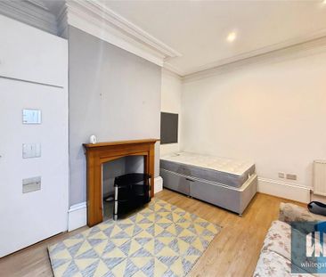 Studio to rent - Photo 4