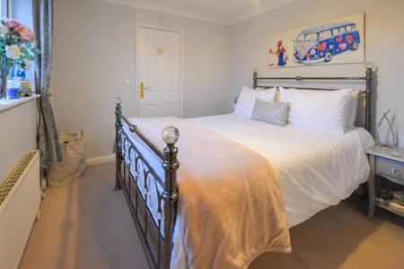 Spruce Avenue, CM6, Dunmow - Photo 3