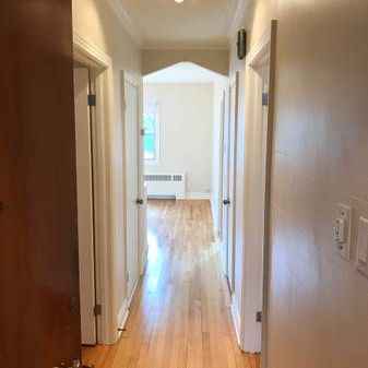 Montreal - 2 Bedroom - Lower Duplex +Private Backyard - Photo 1