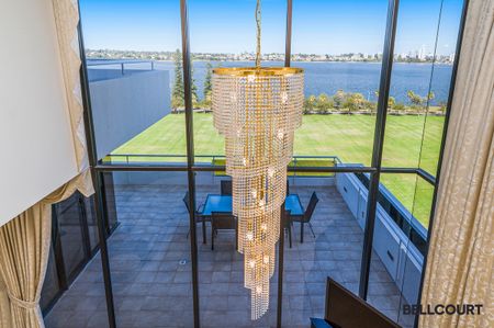 Luxury Four-Bedroom Riverfront Apartment - Fully Furnished - Photo 5