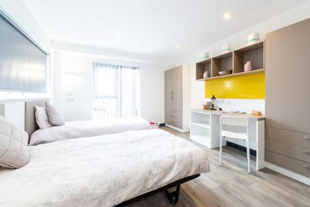 1 bedroom in a flat share to rent - Photo 4