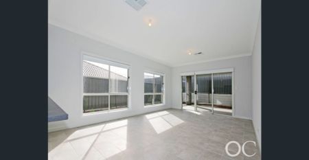 Open the Door to Hills Elegance - Photo 2