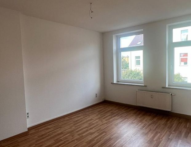Helle 3-Raum Wohnung im Altbau - Foto 1