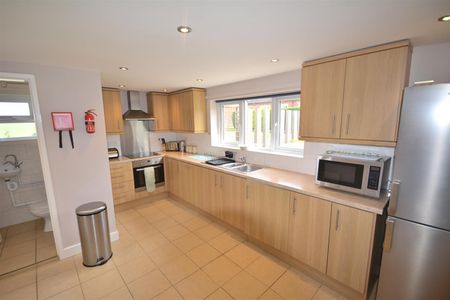 Ardsley Cottage, Hoargate Lane, Longford, Ashbourne, DE6 3AG - Photo 3