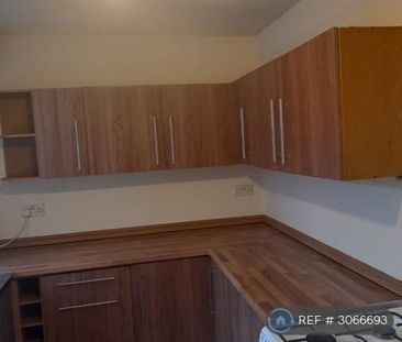 2 bedroom end of terrace house to rent - Photo 3