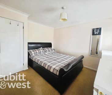 2 bedroom semi-detached house to rent - Photo 3