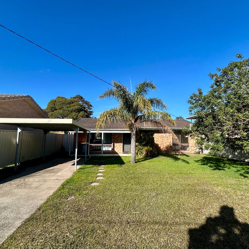 3 Bedroom / 1 Bathroom / Great Coastal Property - Photo 1