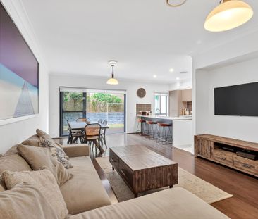 10/13-19 Angophora Circuit, Warriewood NSW 2102 - House For Rent | ... - Photo 1