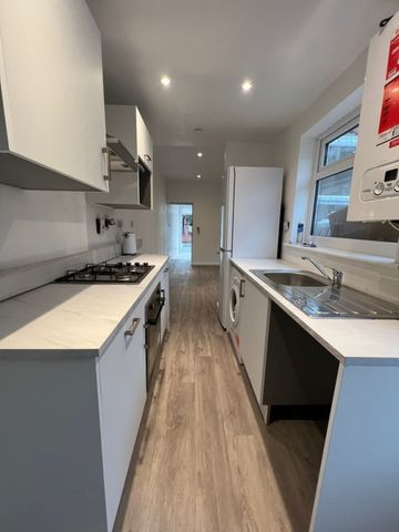 2 bed Shared House for Rent - Photo 4