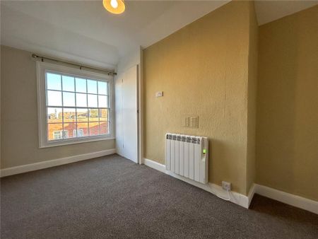 3 bedroom apartment to rent - Photo 3