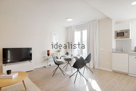 Alquiler de piso en Calle Poeta Muñoz Rojas, 5 - Photo 5