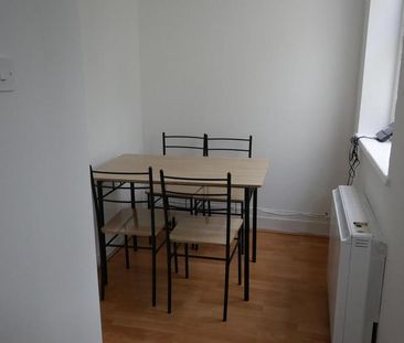 6 bedroom house share to rent - Photo 1