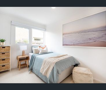 Stunning Fully Furnished Home with Golf Course & Lake Views - Photo 6